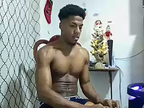 Snapshot of andrews2399 chatting on 12.16.24 andrews2399 online show from 12.16.24