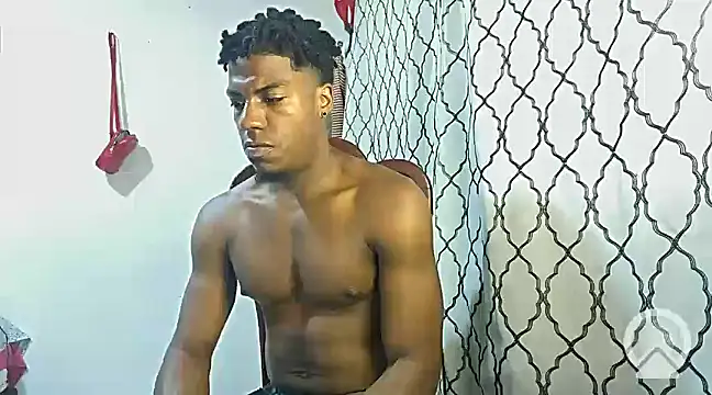 Snapshot of andrews2399 chatting on 02.05.25 andrews2399 online show from 02.05.25