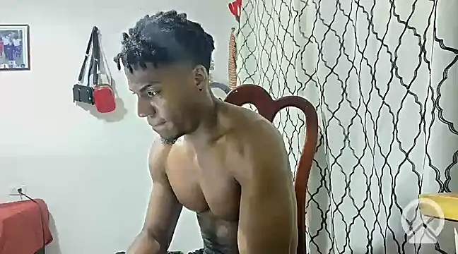 Snapshot of andrews2399 chatting on 02.26.25 andrews2399 online show from 02.26.25