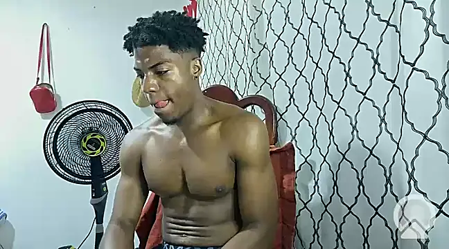 Snapshot of andrews2399 chatting on 03.22.25 andrews2399 online show from 03.22.25