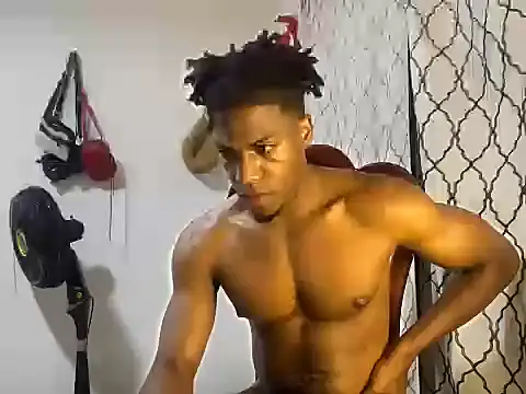 Snapshot of andrews2399 chatting on 11.13.25 andrews2399 online show from 11.13.25