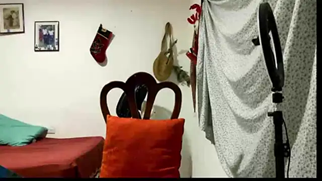 Snapshot of andrews2399 chatting on 03.08.26 andrews2399 online show from 03.08.26