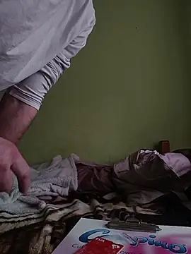 Snapshot of niesmialy39oon chatting on 11.11.25 niesmialy39oon online show from 11.11.25