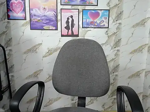 Love bug15 online show from 03.20.25