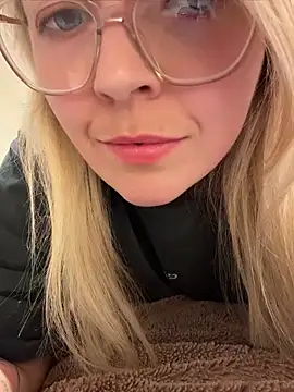 Snapshot of xxcurvyjessiexx chatting on 05.11.26 xxcurvyjessiexx online show from 05.11.26