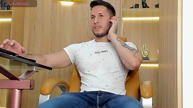 Snapshot of George_Diesell chatting on 02.23.25 George Diesell online show from 02.23.25