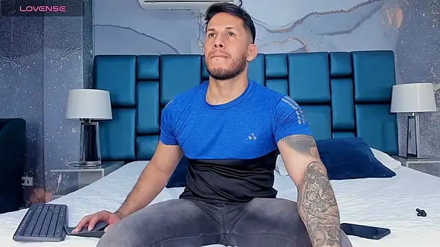 Snapshot of George_Diesell chatting on 09.16.25 George Diesell online show from 09.16.25