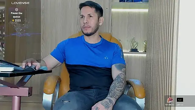 Snapshot of George_Diesell chatting on 02.09.26 George Diesell online show from 02.09.26