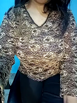 Snapshot of Dayna-36 chatting on 01.09.25 Dayna-36 online show from 01.09.25