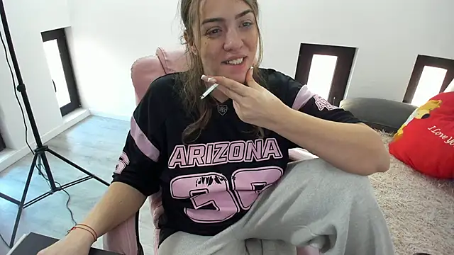 Dyana Kaylinn online show from 03.06.26