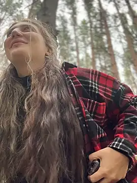 Snapshot of JessiMur chatting on 09.09.25 JessiMur online show from 09.09.25