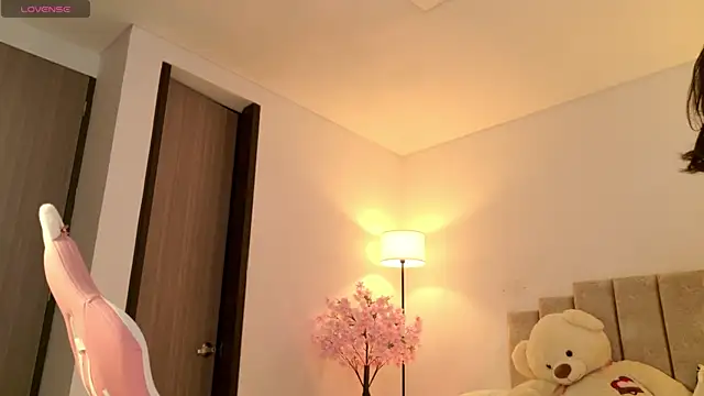 KaylaCollinsX online show from 09.10.25