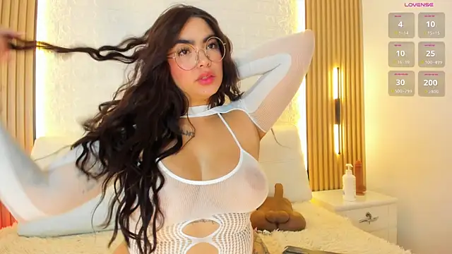 alyssa vargas online show from 06.07.26