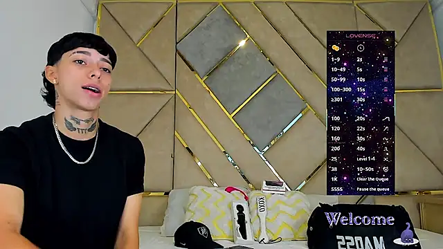 AmberAdams  online show from 11.02.25