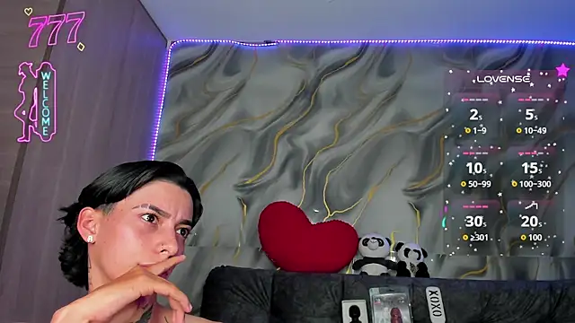 AmberAdams  online show from 04.22.26