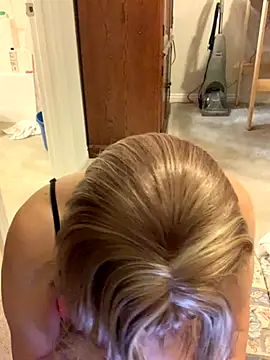 Snapshot of balad13 chatting on 09.23.25 balad13 online show from 09.23.25