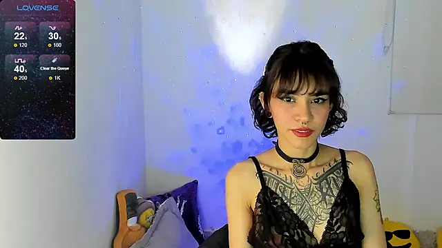 Snapshot of Badxbitch chatting on 12.03.24 Badxbitch online show from 12.03.24