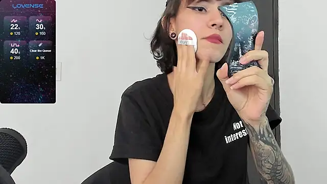 Snapshot of Badxbitch chatting on 12.10.24 Badxbitch online show from 12.10.24