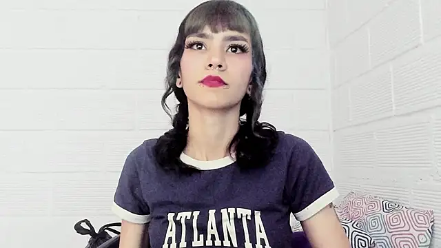 Snapshot of Badxbitch chatting on 10.16.25 Badxbitch online show from 10.16.25