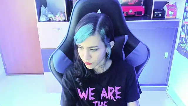 Snapshot of Badxbitch chatting on 03.25.26 Badxbitch online show from 03.25.26