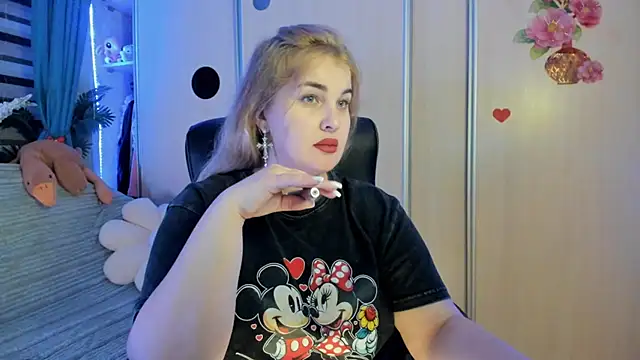 CoraSwon online show from 02.15.26