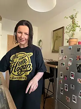 Off  Melonenmandy online show from 03.19.25