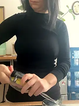 Snapshot of Off__Melonenmandy chatting on 01.13.26 Off Melonenmandy online show from 01.13.26