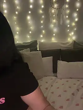 Snapshot of Off__Melonenmandy chatting on 02.20.26 Off Melonenmandy online show from 02.20.26