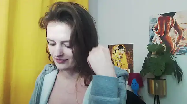 Snapshot of juicyNadine chatting on 12.04.24 juicyNadine online show from 12.04.24