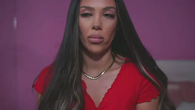 Snapshot of NatyDesiree chatting on 02.10.25 NatyDesiree online show from 02.10.25