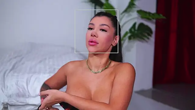 Snapshot of NatyDesiree chatting on 09.26.25 NatyDesiree online show from 09.26.25