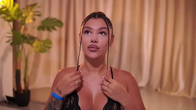 NatyDesiree online show from 07.20.26