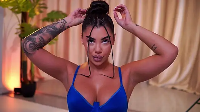 NatyDesiree online show from 07.30.26