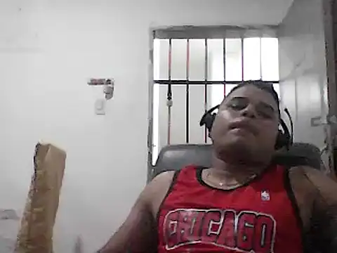 Snapshot of SaucyAffair0 chatting on 03.08.25 SaucyAffair0 online show from 03.08.25