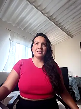 Snapshot of allison-dreams chatting on 02.14.25 allison-dreams online show from 02.14.25