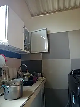 Snapshot of allison-dreams chatting on 03.21.25 allison-dreams online show from 03.21.25