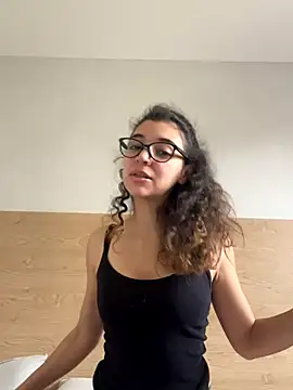 uniquerossie online show from 11.07.25