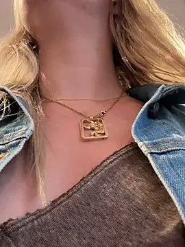 Snapshot of lexi_luv chatting on 03.07.25 lexi luv online show from 03.07.25