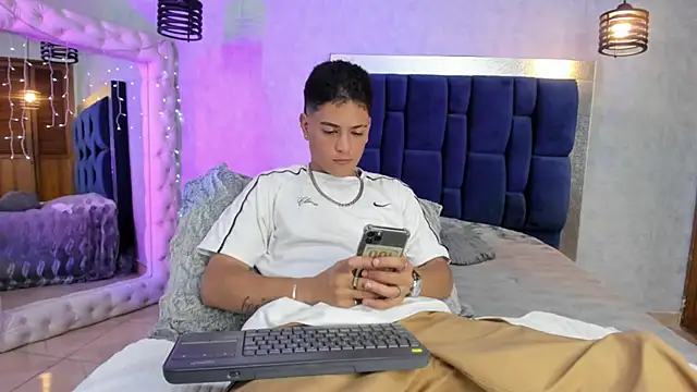 Levy Steve online show from 12.14.25