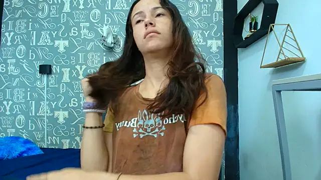 Snapshot of Lindsey8 chatting on 09.11.25 Lindsey8 online show from 09.11.25