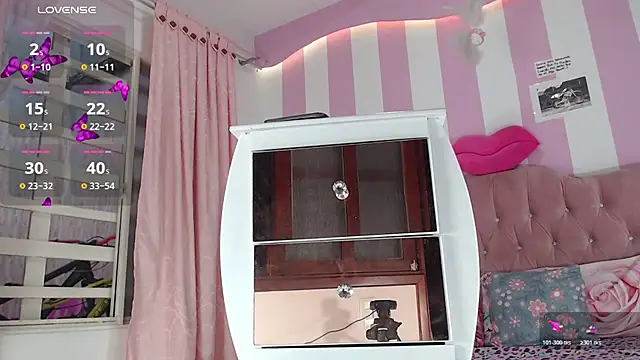 Snapshot of zaleya_mateus chatting on 11.17.25 zaleya mateus online show from 11.17.25