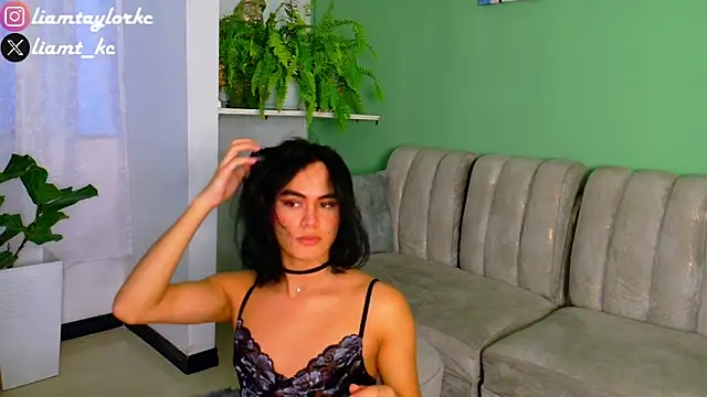 Snapshot of Liam_Taylor chatting on 02.10.25 Liam Taylor online show from 02.10.25