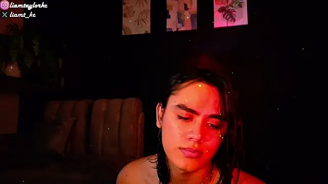 Snapshot of Liam_Taylor chatting on 02.21.25 Liam Taylor online show from 02.21.25