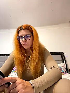 Snapshot of NadiraNoor chatting on 12.08.24 NadiraNoor online show from 12.08.24