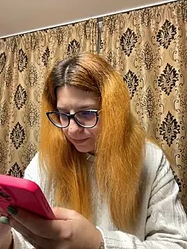 Snapshot of NadiraNoor chatting on 01.21.25 NadiraNoor online show from 01.21.25