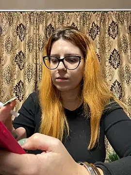 Snapshot of NadiraNoor chatting on 01.25.25 NadiraNoor online show from 01.25.25