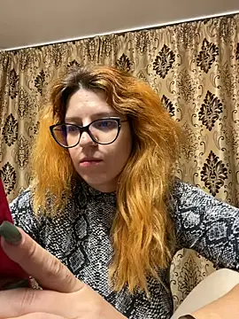 Snapshot of NadiraNoor chatting on 01.26.25 NadiraNoor online show from 01.26.25