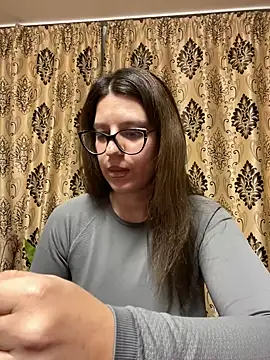 Snapshot of NadiraNoor chatting on 02.23.25 NadiraNoor online show from 02.23.25