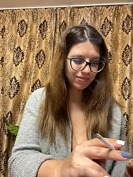 Snapshot of NadiraNoor chatting on 03.12.25 NadiraNoor online show from 03.12.25