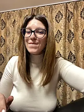 Snapshot of NadiraNoor chatting on 03.17.25 NadiraNoor online show from 03.17.25